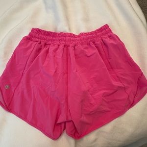 Lululemon 4” hottie hot shorts